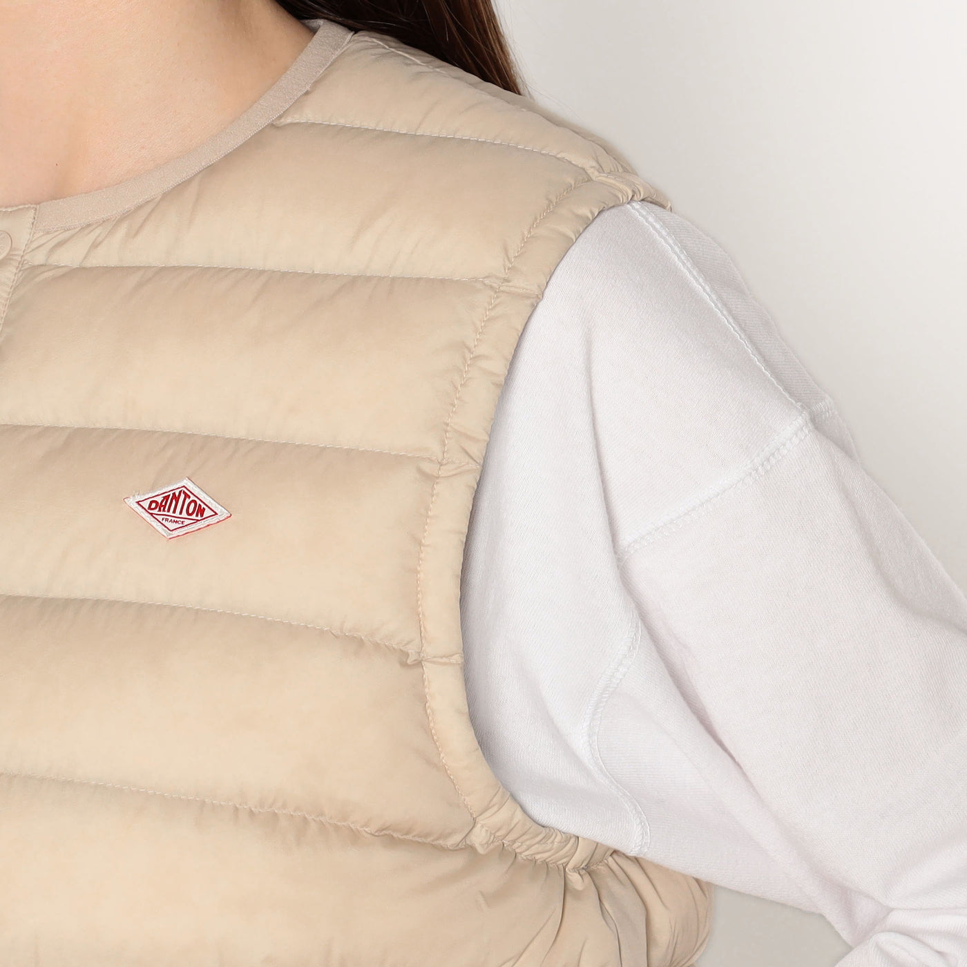 WOMEN'S CREWNECK INNER DOWN VEST