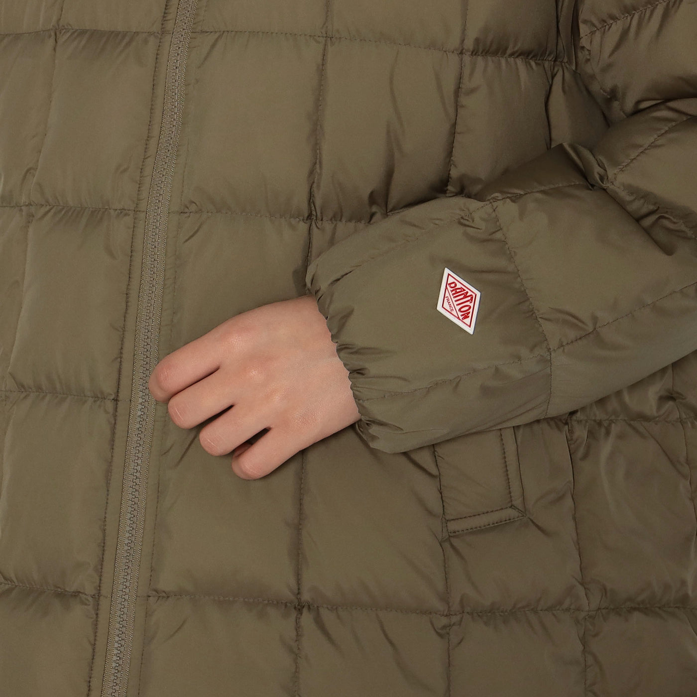 WOMEN'S NYLON TAFFETA SQUARE QUILTED DOWN JACKET