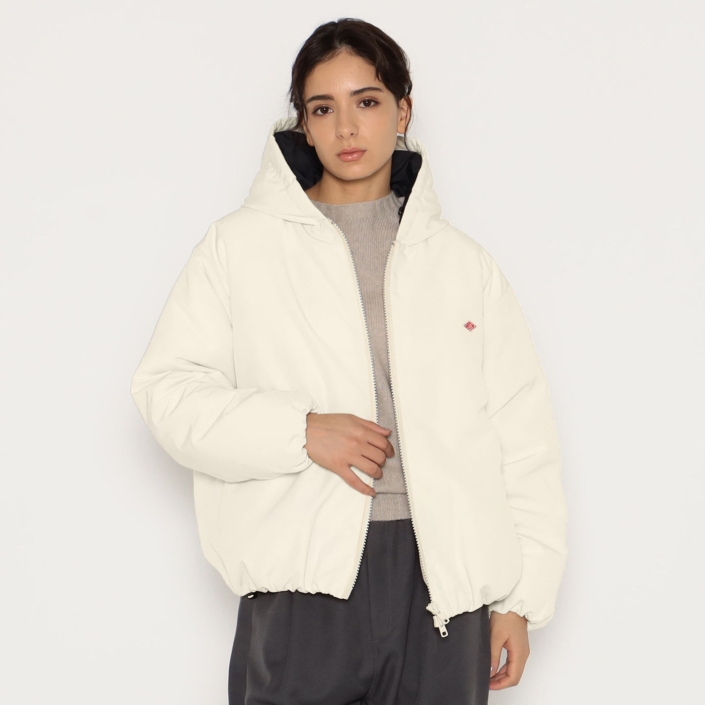 WOMEN'S HOODED DOWN SHORT JACKET