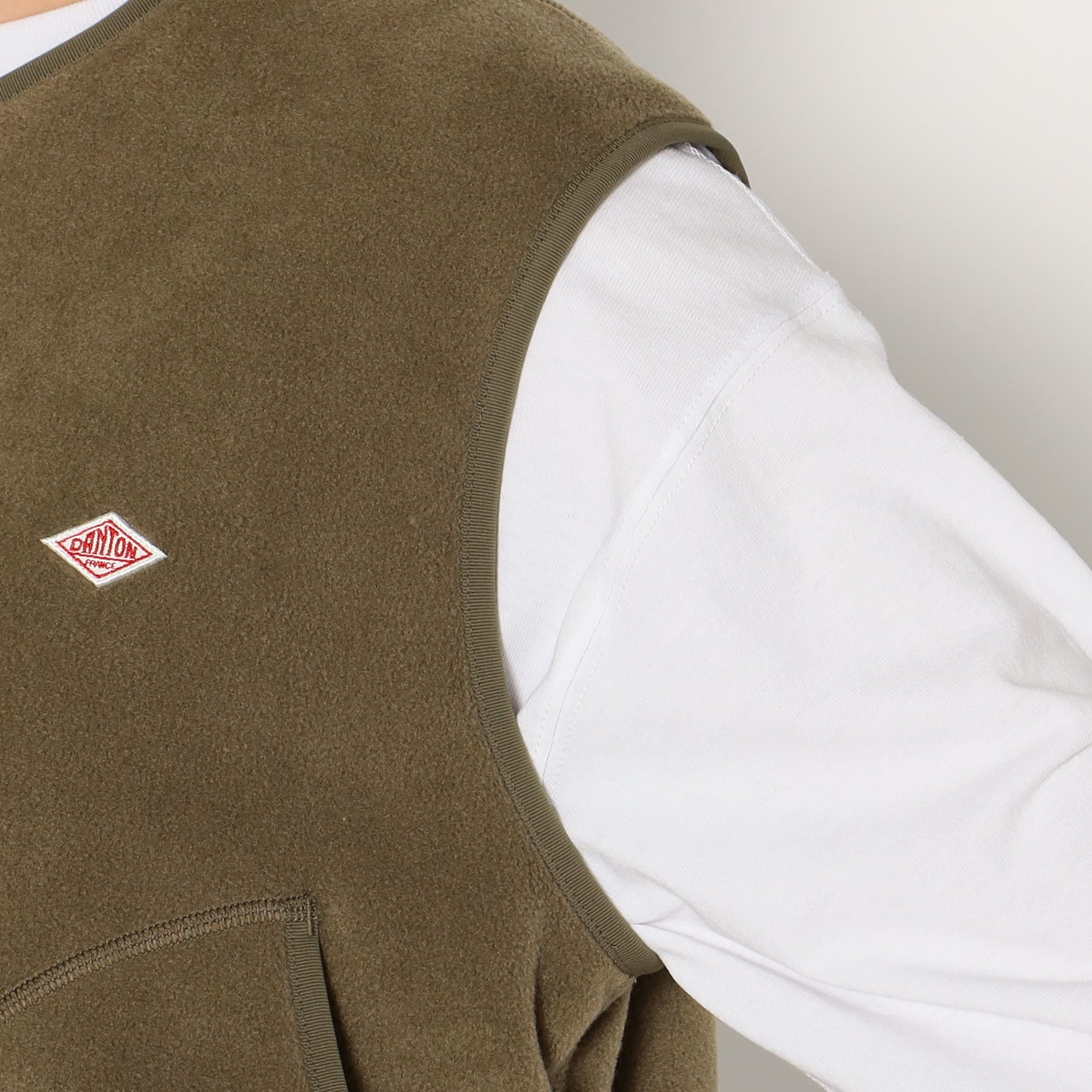 DANTON WOMEN'S FLEECE COLLARLESS VEST