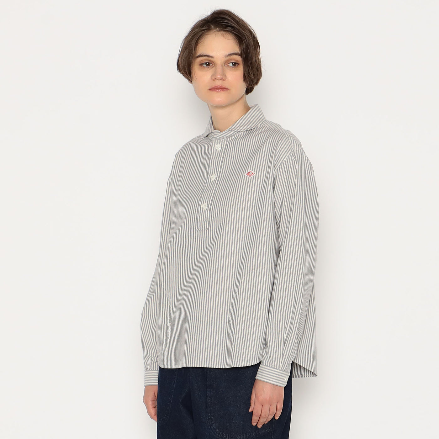 WOMEN'S OXFORD ROUND COLLAR PULLOVER SHIRT PATTERN