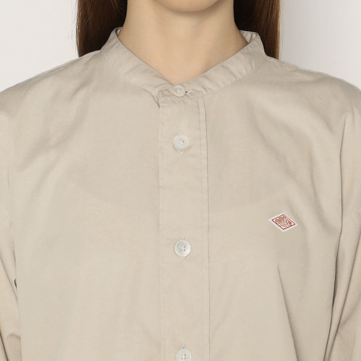 WOMEN'S COTTON POPLIN BAND COLLAR SHIRT