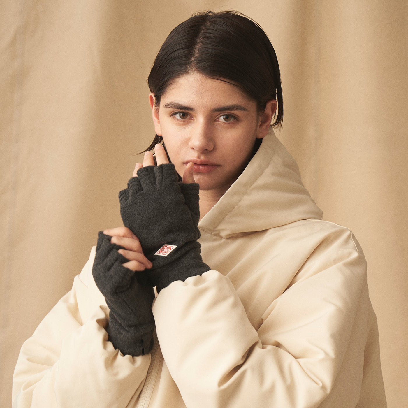 FLEECE FINGERLESS GLOVES