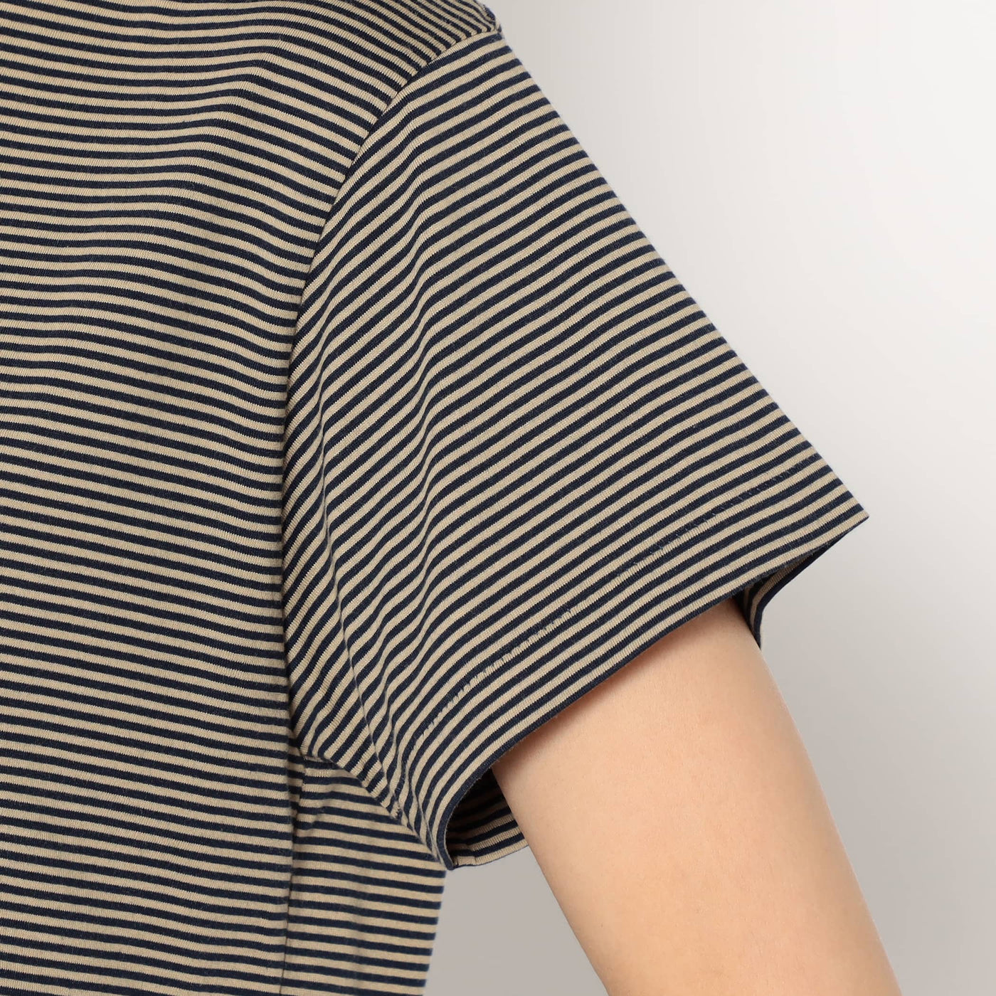 WOMEN'S SHORT SLEEVE SEMI CROP T-SHIRT STRIPE