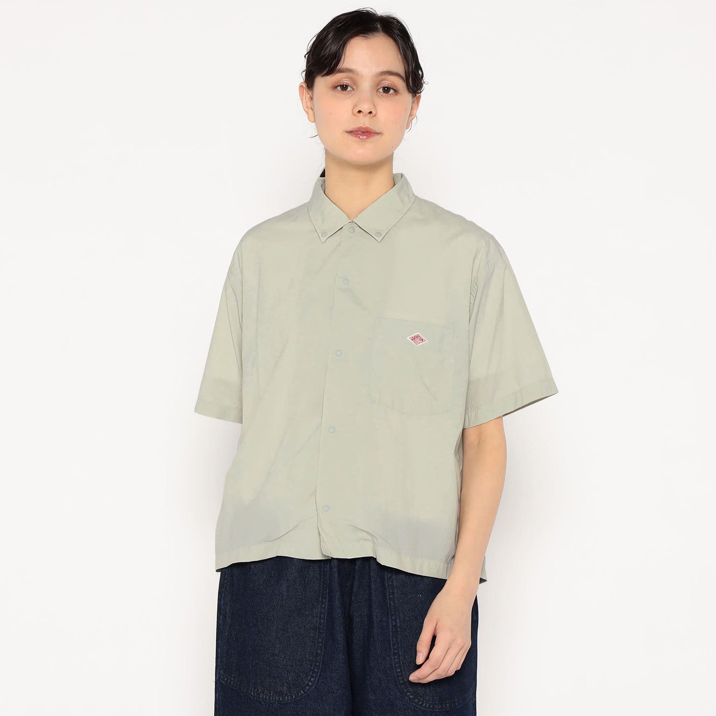 WOMEN'S TYPEWRITER SHORT SLEEVE B.D SHIRT
