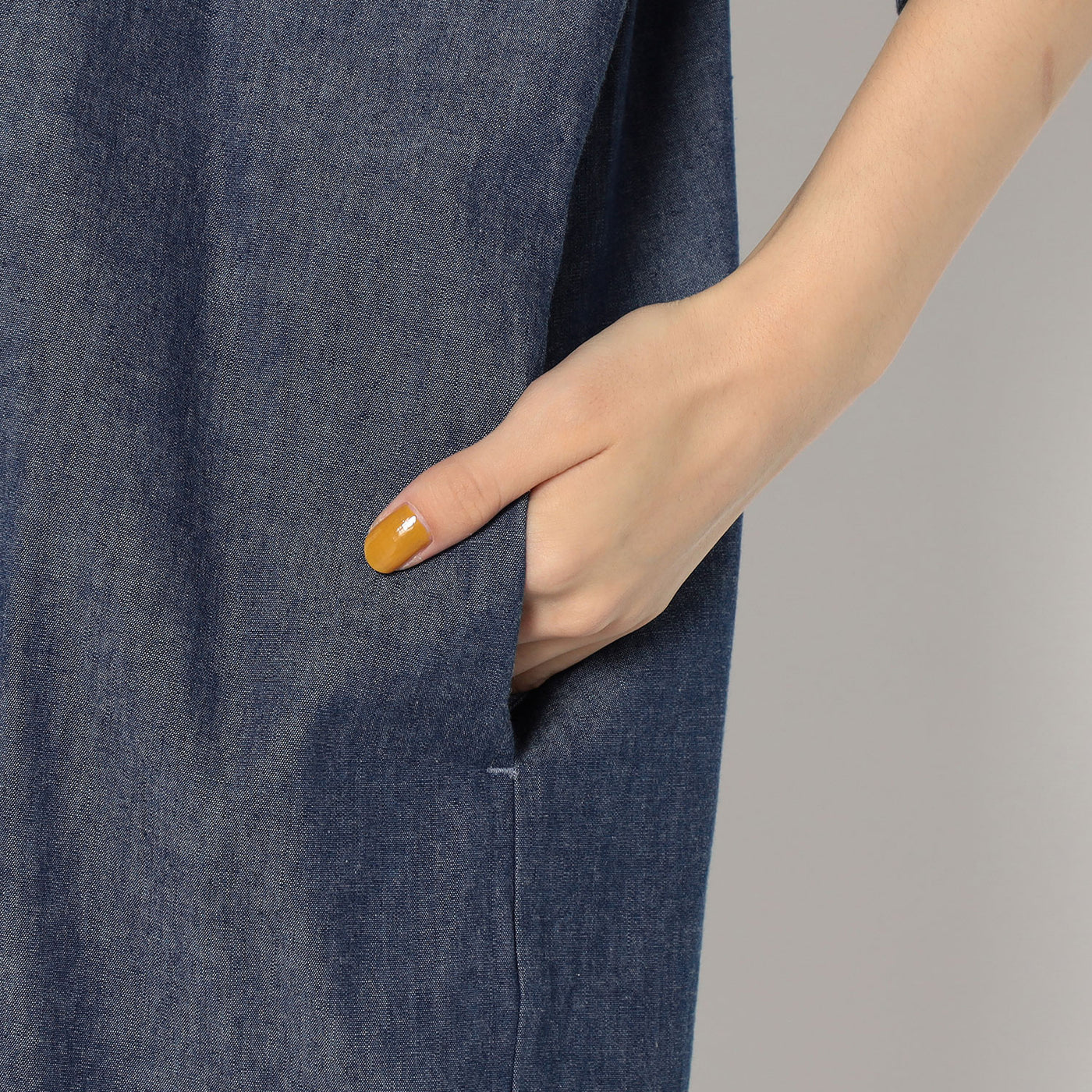WOMEN'S COTTON CHAMBRAY WORK SHIRT DRESS