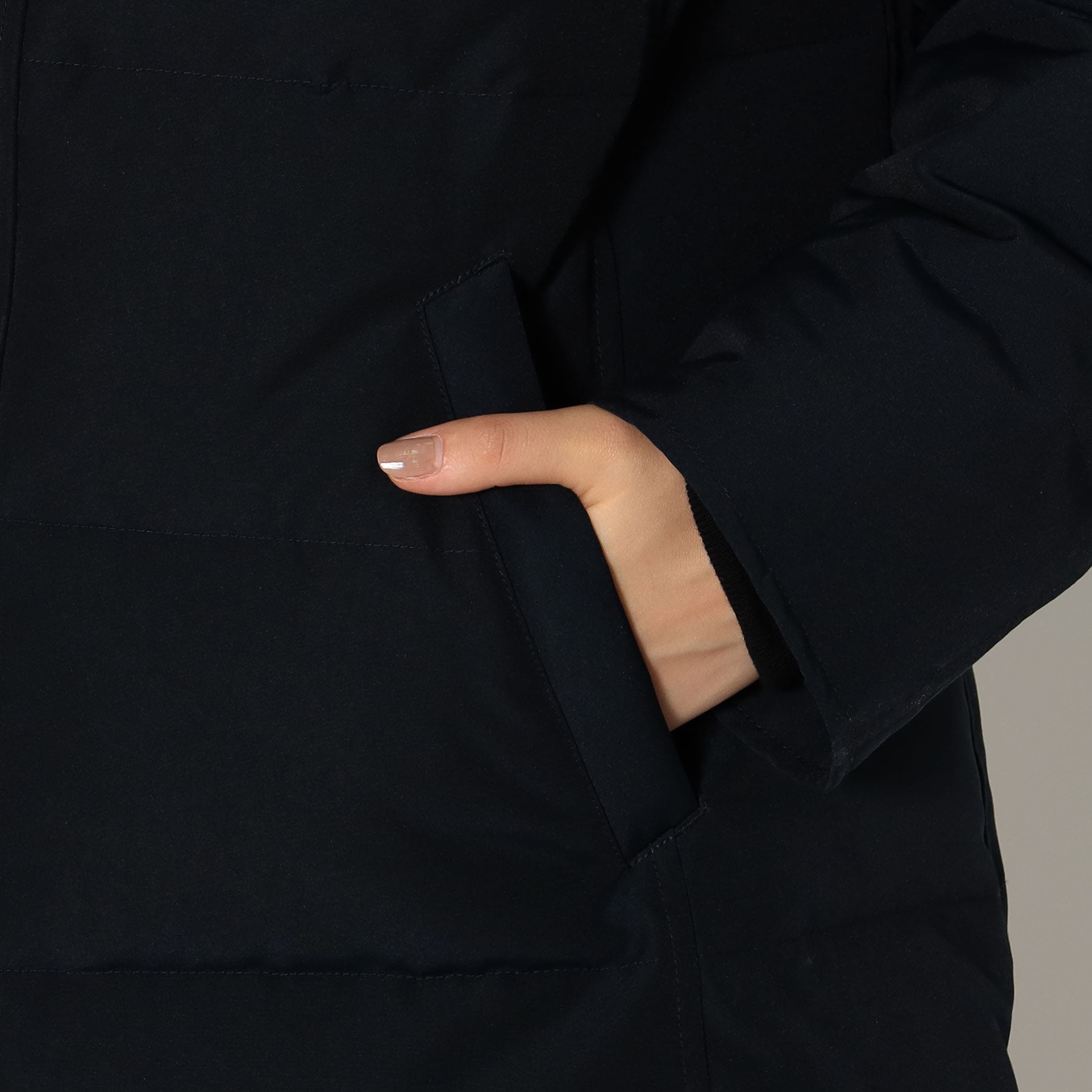 DANTON WOMEN'S FAUX FUR HOODED DOWN COAT