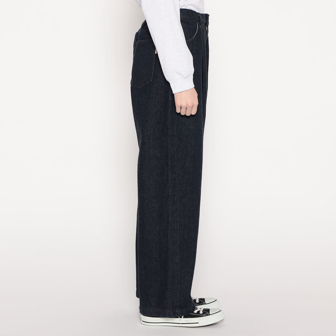 WOMEN'S JAPANESE DENIM TUCK STRAIGHT PANTS