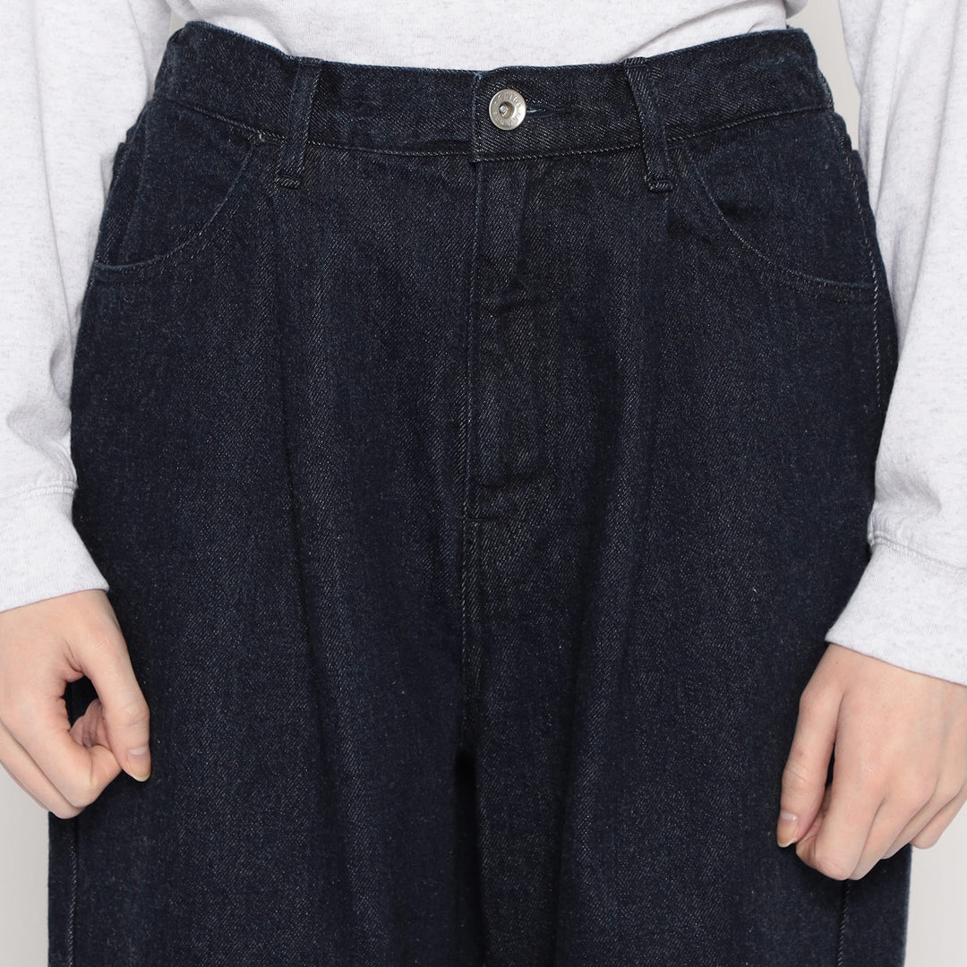 WOMEN'S JAPANESE DENIM TUCK STRAIGHT PANTS