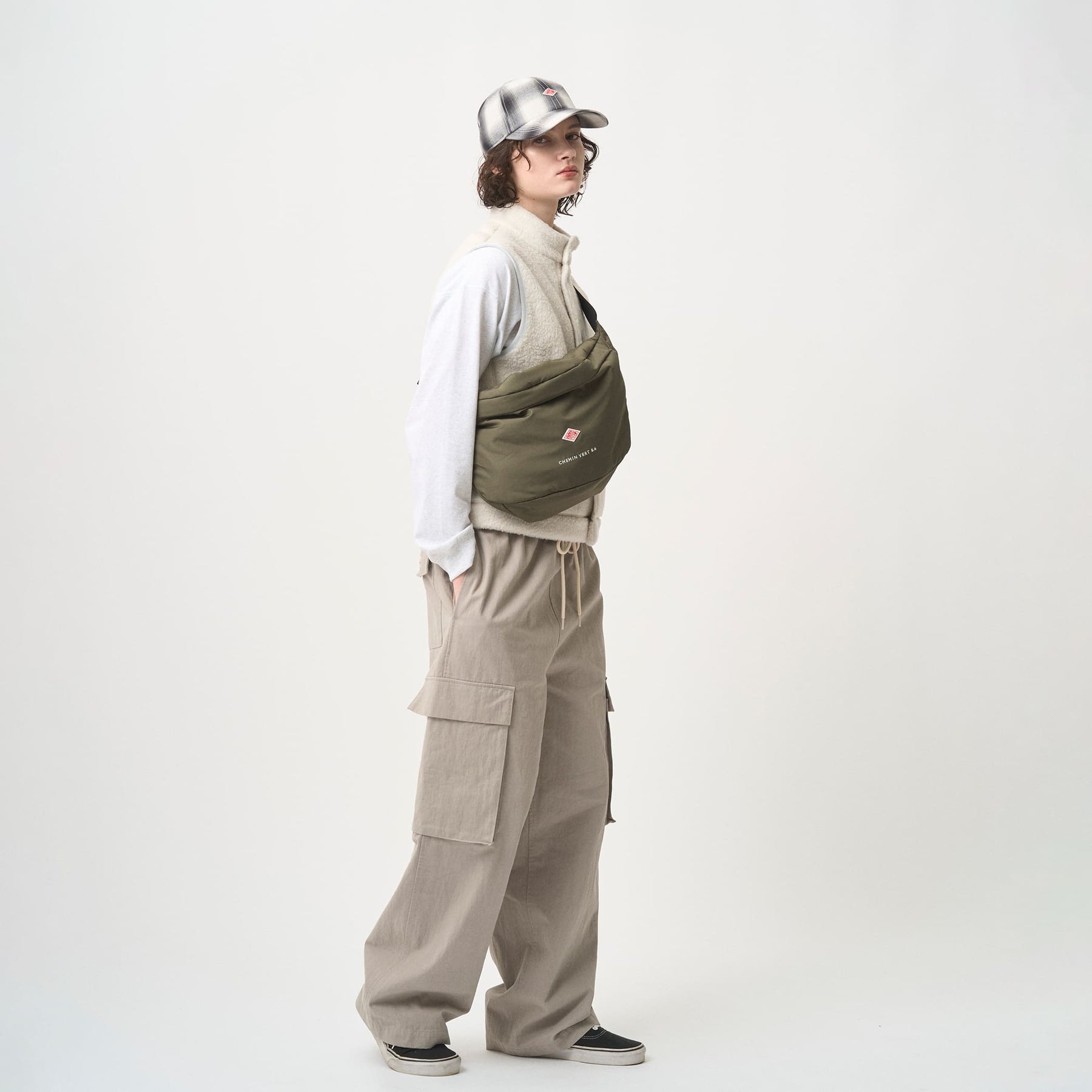 美品 danton POLYESTER TAFFETA SLING BAG DANTON / POLYESTER TAFFETA SLING BAG（ボディバッグ/ウエスト