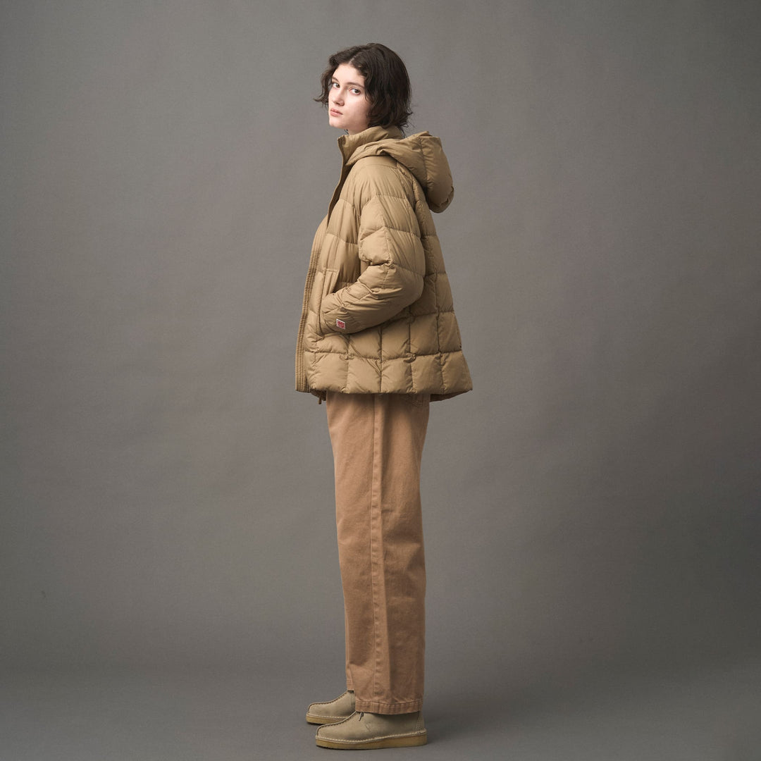 WOMEN'S NYLON TAFFETA SQUARE QUILTED DOWN JACKET