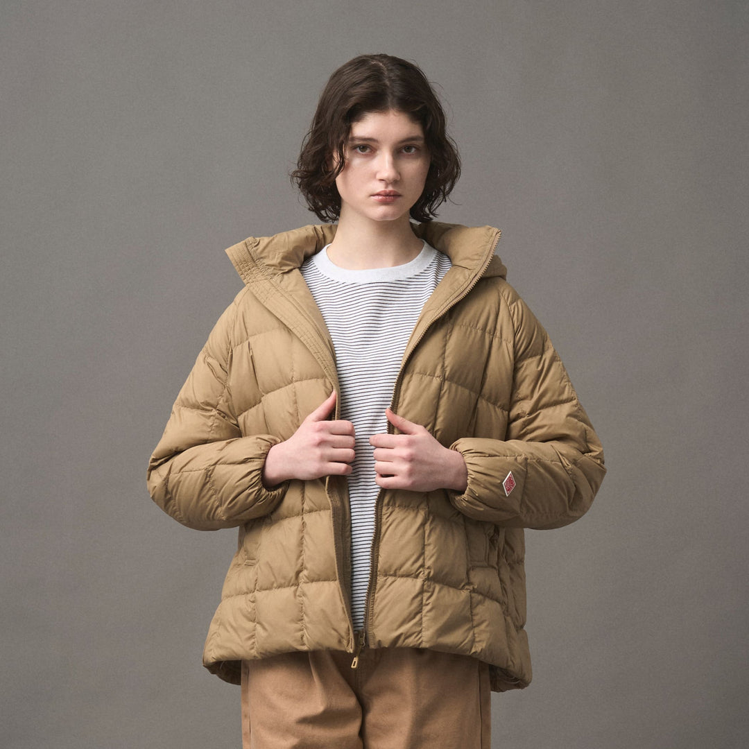 WOMEN'S NYLON TAFFETA SQUARE QUILTED DOWN JACKET